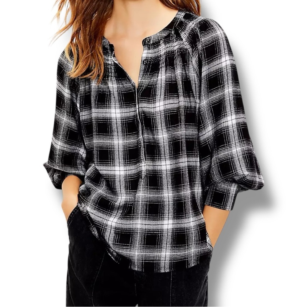 LOFT Size S Black/White Plaid Button Front Henley 3/4 Sleeve Viscose-Polyester